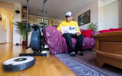Robotstofzuiger%20ONLINE.jpg Robotstofzuiger%20ONLINE.jpg