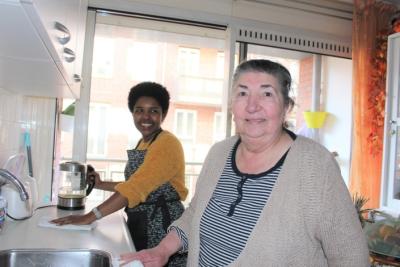 Op de koffie bij mevrouw Chandemir en Marinela ONLINE.