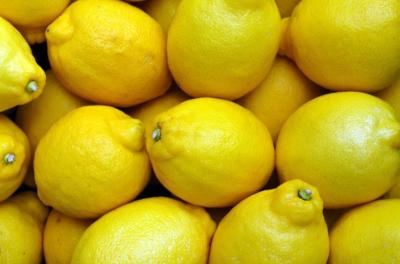 lemons-2039830_1920.jpg